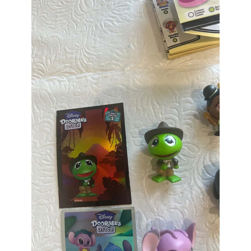 131 Disney Doorables Lot Rare Ultra Rare Flocked Glow Scented Special + Cards